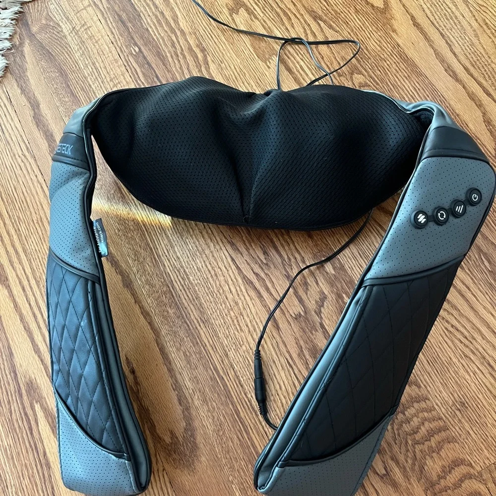 Black Wearable Device